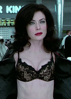 chrystal moore recommends Lara Flynn Boyle Nude