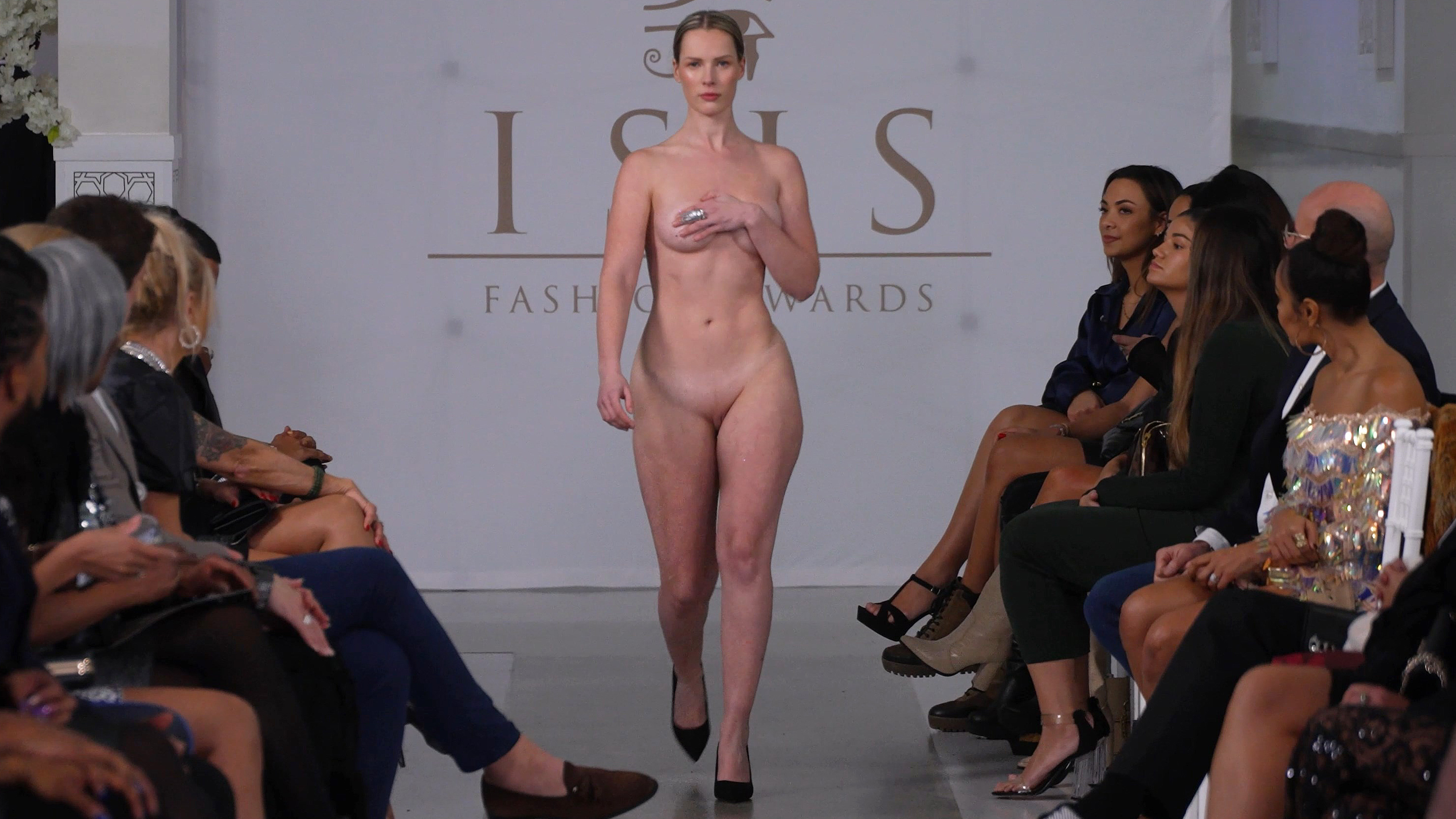 chad ralph share model nude runway photos