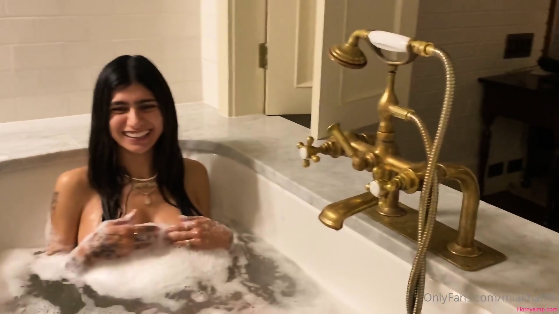 cody selvidge recommends mia khalifa bath pic