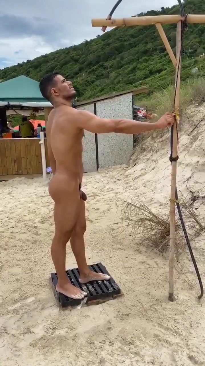 beach shower voyeur