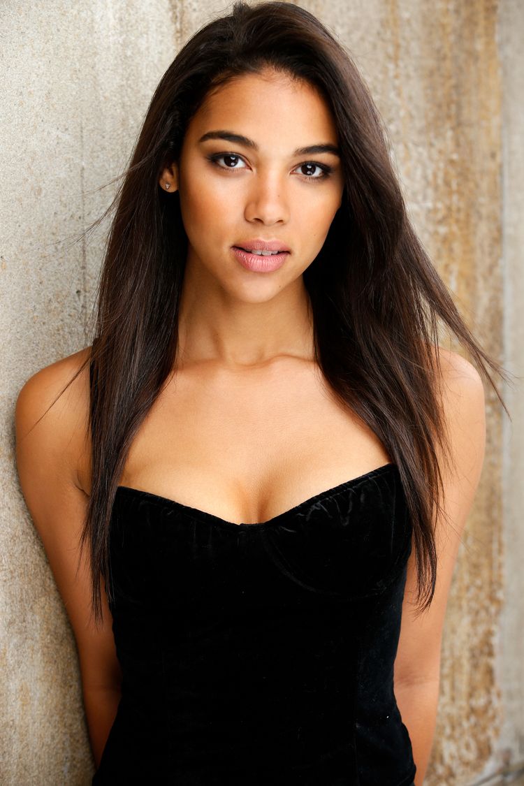 aldrin baltazar recommends alexandra shipp sexy pic