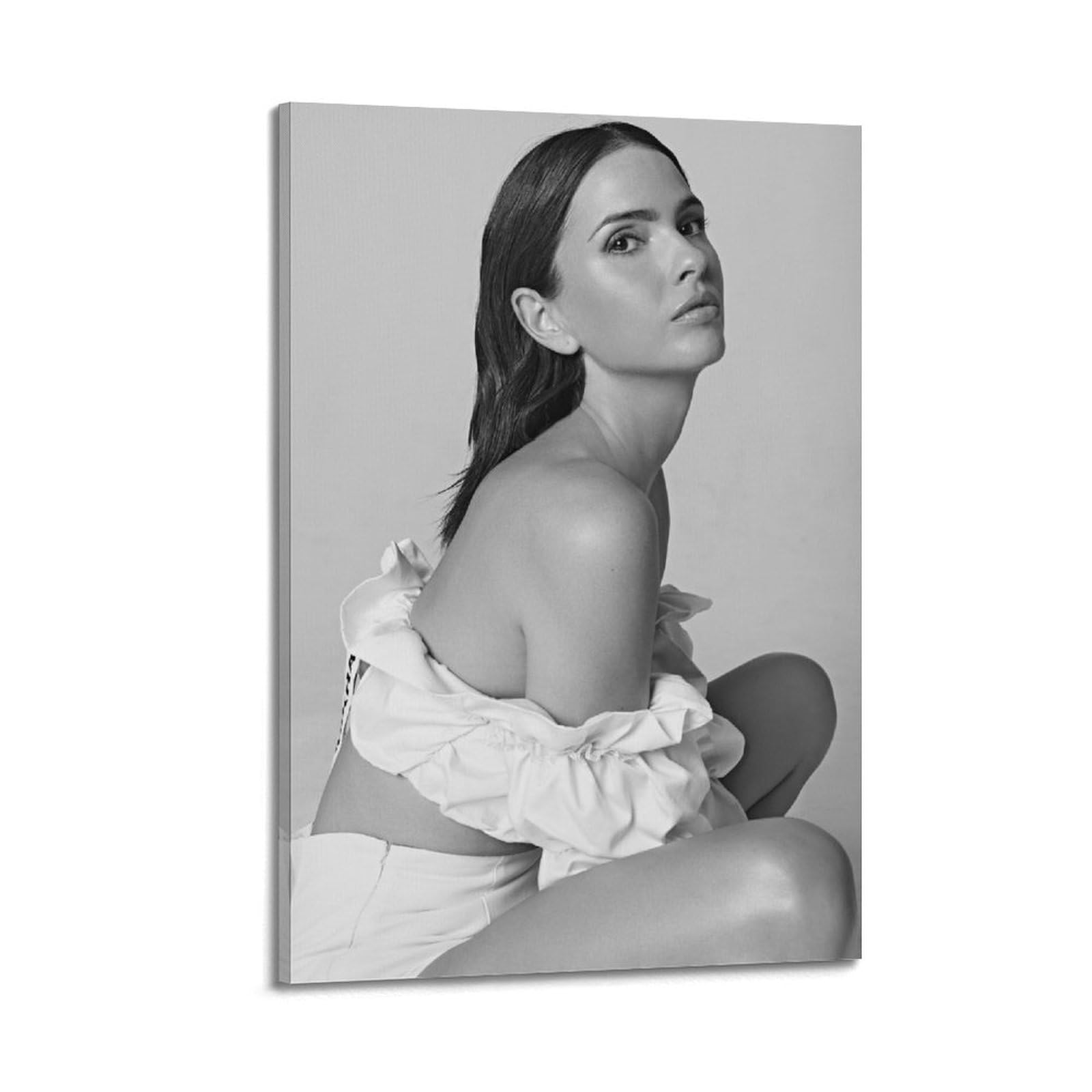 chris lewchuk recommends shelley hennig sexy pic