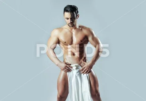 ahmad sukron recommends Naked Muscle Guys