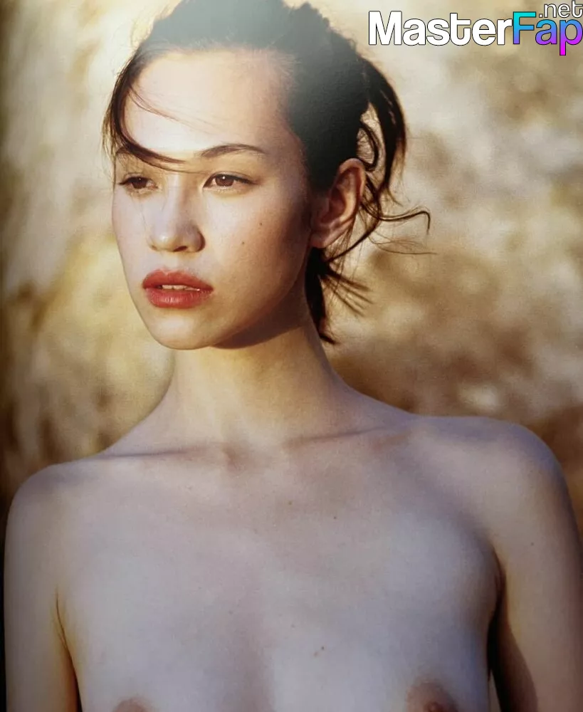 angel esqueda recommends kiko mizuhara nude pic