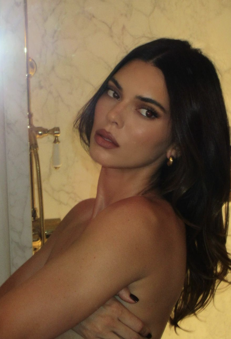 beca galvin share kendall jenner nude naked photos