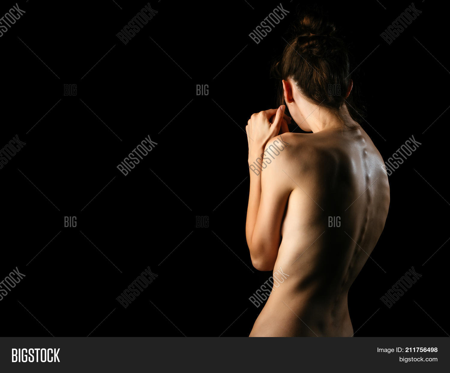 woman naked pose