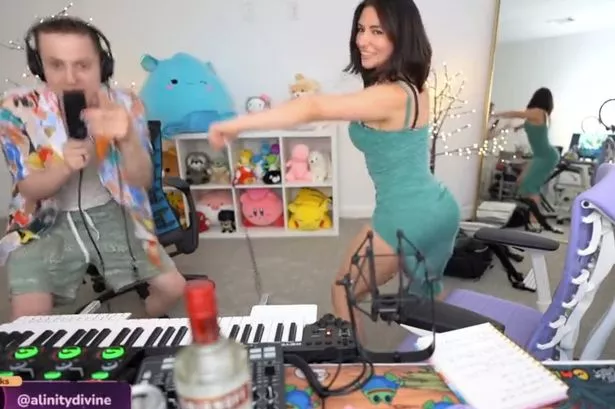 alinity boobs