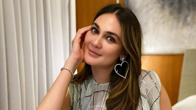 alex myrick recommends Video Bokep Lunamaya