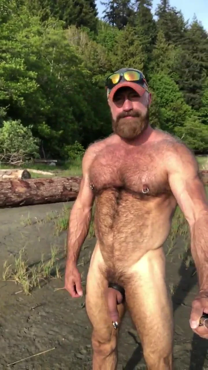 branden lynch recommends hairy dad nude pic