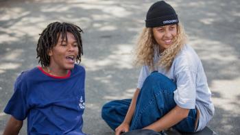 akosua agyapomaa recommends Mid 90s Finger Scene