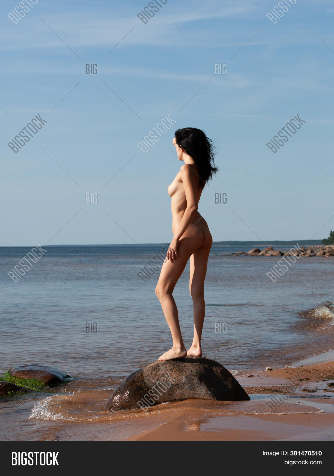 diana quesenberry add nude lady on the beach photo