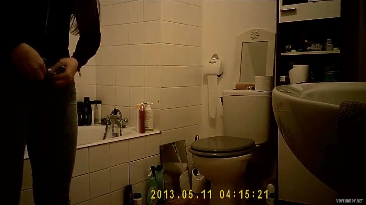 spying on sister in bathroom